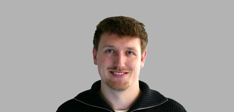 Portrait von Simon Klaas Ansprechpartner für Disposition bei Raiffeisen Bio-Brennstoffe.